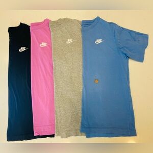 Bundle of 4 boy’s Nike tees
